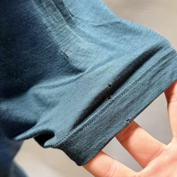 Smartwool Merino Sport 120 Shirt Womens Small Blue V Neck Short Sleeve Wool - Picture 2 of 12